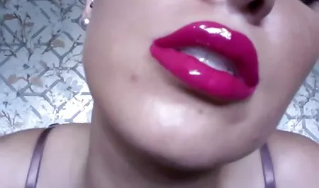 Pierwsza czerwona glina i dojzale mamuski Emily Willa seks