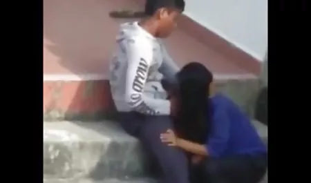 Brunetka hardcore młode dojrzale mamuski de matki