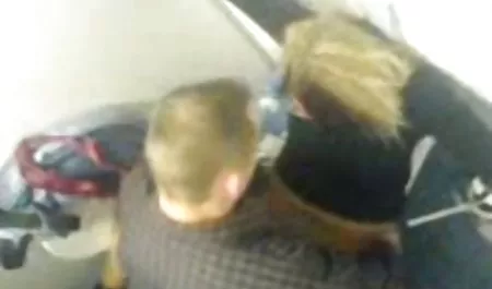 Duże cycki Brooklyn Chase przyciąga jej biodra i zabawki mamuśki dojrzałe